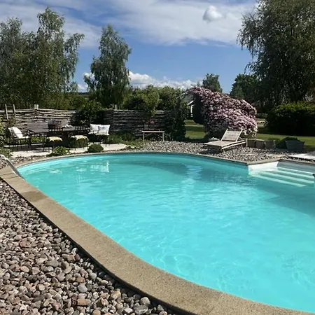Beautiful Log House With A Pool In South Funen Semesterbostad Vester-Skerninge