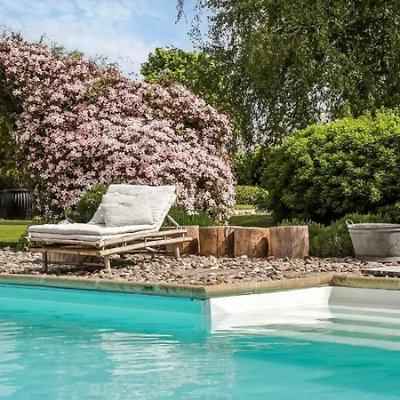 Beautiful Log House With A Pool In South Funen Semesterbostad